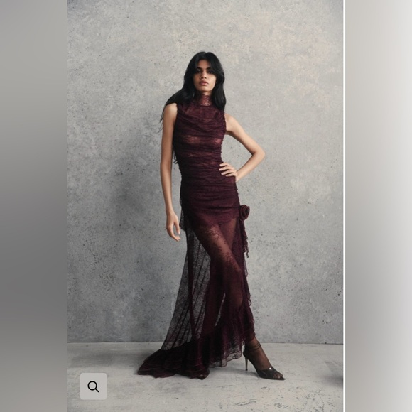 De La Vali Dresses & Skirts - De La Vali Austere Maxi Dress in Maroon Lace - Size US0 Worn once!!!